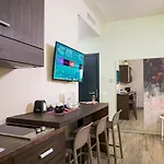 Residenza Del Borgo Hotel apartamentowy 4*