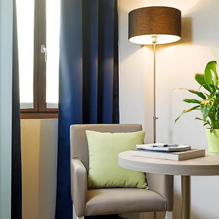 Residenza Del Borgo 4* Бергамо