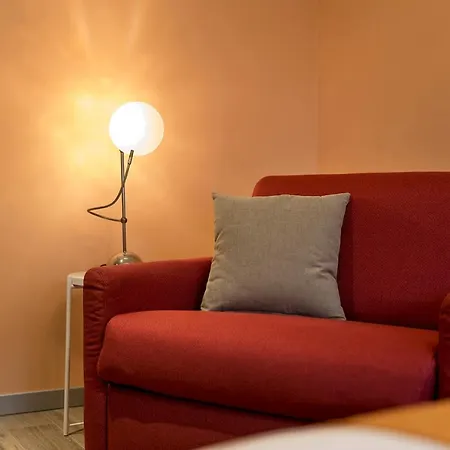 Residenza Del Borgo מלון דירות ברגמו