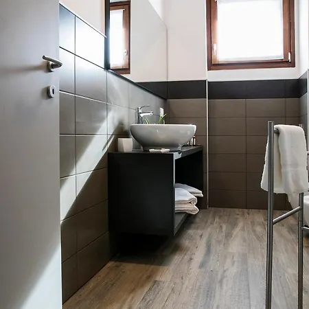 Residenza Del Borgo מלון דירות